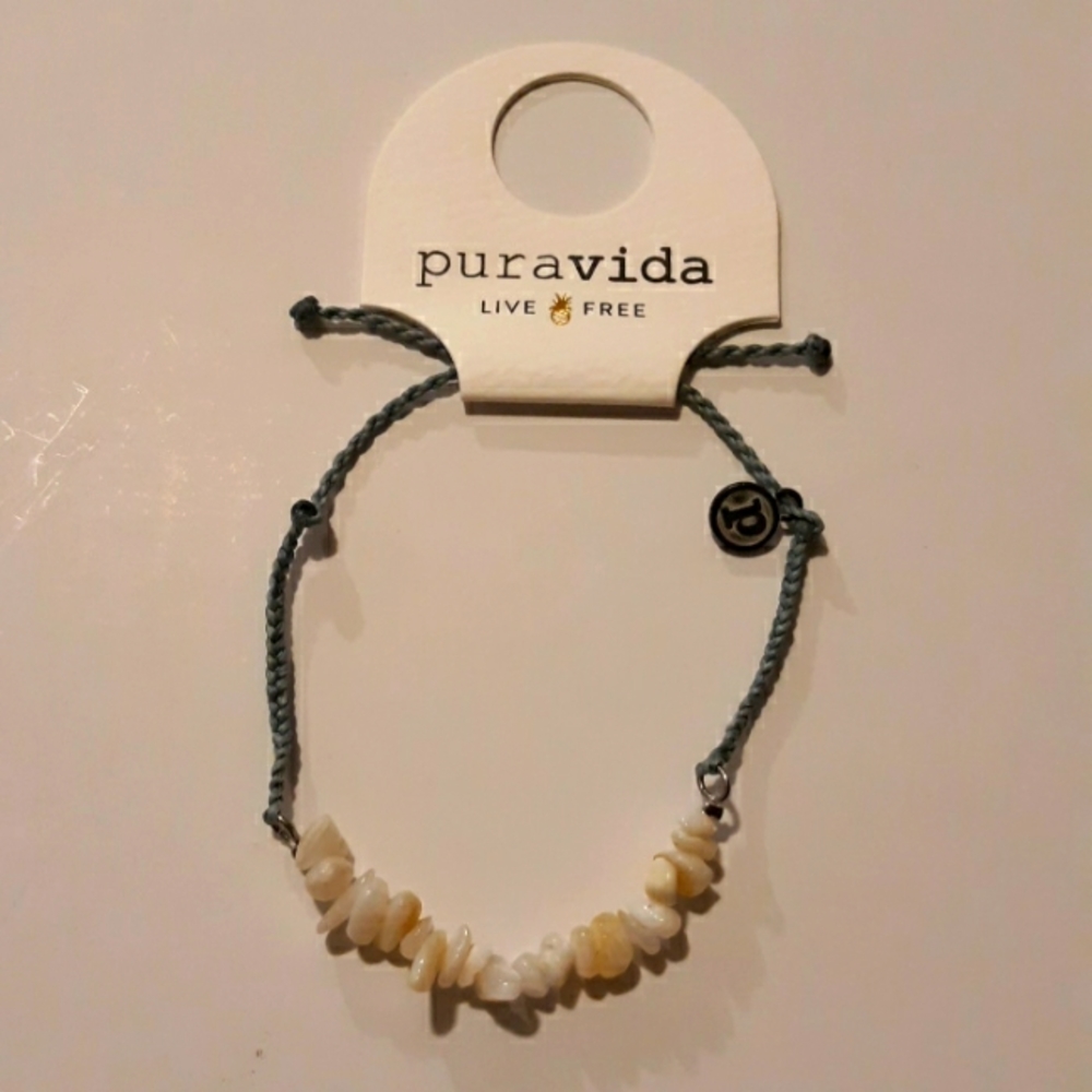 Pura Vita Dainty Shell Bracelet 💎
